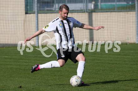 Fussball. Kaerntner Liga. Bleiburg gegen ATSV Wolfsberg.  Spielertrainer Patrick Paul Oswaldi  (Bleiburg). Bleiburg 22.4.2023.
Foto: Kuess


---
pressefotos, pressefotografie, kuess, qs, qspictures, sport, bild, bilder, bilddatenbank