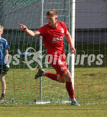 Fussball. Kaerntner Liga. Bleiburg gegen ATSV Wolfsberg.   Torjubel Nejc Plaznik  (Wolfsberg). Bleiburg 22.4.2023.
Foto: Kuess


---
pressefotos, pressefotografie, kuess, qs, qspictures, sport, bild, bilder, bilddatenbank