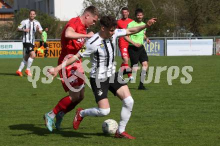 Fussball. Kaerntner Liga. Bleiburg gegen ATSV Wolfsberg.  Lovro Vrandecic  (Bleiburg),    Nejc Plaznik (Wolfsberg). Bleiburg 22.4.2023.
Foto: Kuess


---
pressefotos, pressefotografie, kuess, qs, qspictures, sport, bild, bilder, bilddatenbank