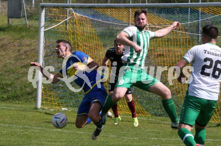Fussball. 1. Klasse D. DSG Ferlach gegen Tainach.  Maximilian Nikolaus Melbinger  (Ferlach),    Luka Ilicic (Tainach). Ferlach 29.4.2023.
Foto: Kuess


---
pressefotos, pressefotografie, kuess, qs, qspictures, sport, bild, bilder, bilddatenbank