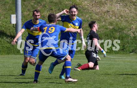 Fussball. 1. Klasse D. DSG Ferlach gegen Tainach. Torjubel Thomas Schmautz, Maximilian Nikolaus Melbinger, Marco Goessmann   (Ferlach). Ferlach 29.4.2023.
Foto: Kuess


---
pressefotos, pressefotografie, kuess, qs, qspictures, sport, bild, bilder, bilddatenbank
