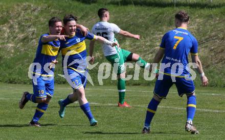 Fussball. 1. Klasse D. DSG Ferlach gegen Tainach. Torjubel Thomas Schmautz, Michael Krainer, Marco Goessmann   (Ferlach). Ferlach 29.4.2023.
Foto: Kuess


---
pressefotos, pressefotografie, kuess, qs, qspictures, sport, bild, bilder, bilddatenbank