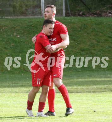 Fussball. Kaerntner Liga. Ferlach gegen Gmuend.  Torjubel Dominik Mak, Martin Posratschnig  (Ferlach). Ferlach 29.4.2023.
Foto: Kuess


---
pressefotos, pressefotografie, kuess, qs, qspictures, sport, bild, bilder, bilddatenbank