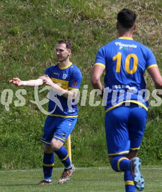 Fussball. 1. Klasse D. DSG Ferlach gegen Tainach.  Torjubel Michael Krainer  (Ferlach).  Ferlach 29.4.2023.
Foto: Kuess


---
pressefotos, pressefotografie, kuess, qs, qspictures, sport, bild, bilder, bilddatenbank