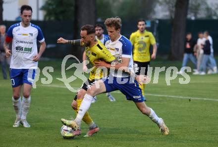 Fussball Rgionalliga. Treibach gegen Allerheiligen.   Mario Michael Kuester (Treibach),   Urban Zibert (Allerheiligen). Treibach 5.5.2023.
Foto: Kuess


---
pressefotos, pressefotografie, kuess, qs, qspictures, sport, bild, bilder, bilddatenbank