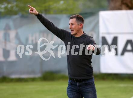 Fussball Rgionalliga. Treibach gegen Allerheiligen.  Trainer Karl Schweighofer (Treibach). Treibach 5.5.2023.
Foto: Kuess


---
pressefotos, pressefotografie, kuess, qs, qspictures, sport, bild, bilder, bilddatenbank