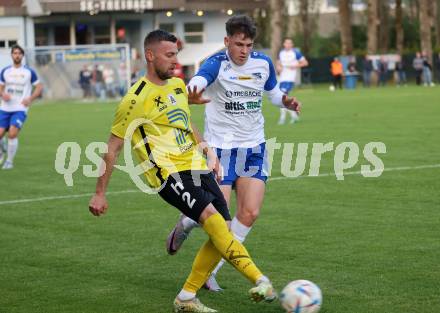 Fussball Rgionalliga. Treibach gegen Allerheiligen.  Alexander Kurz  (Treibach),  Dino Kovacec  (Allerheiligen). Treibach 5.5.2023.
Foto: Kuess


---
pressefotos, pressefotografie, kuess, qs, qspictures, sport, bild, bilder, bilddatenbank