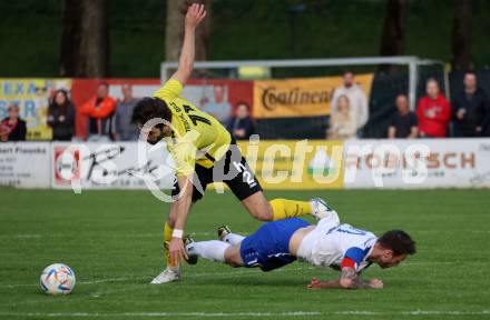 Fussball Rgionalliga. Treibach gegen Allerheiligen.  Kevin Vaschauner   (Treibach),    Matej Grgic (Allerheiligen). Treibach 5.5.2023.
Foto: Kuess


---
pressefotos, pressefotografie, kuess, qs, qspictures, sport, bild, bilder, bilddatenbank