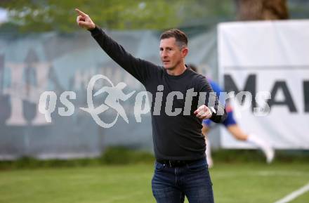 Fussball Rgionalliga. Treibach gegen Allerheiligen.  Trainer Karl Schweighofer  (Treibach). Treibach 5.5.2023.
Foto: Kuess


---
pressefotos, pressefotografie, kuess, qs, qspictures, sport, bild, bilder, bilddatenbank