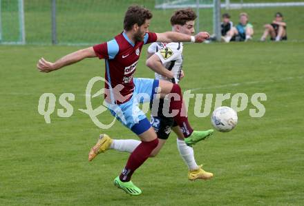 Fussball Kaerntner Liga. Bleiburg gegen Maria Saal.  Marcel Moertl  (Bleiburg),   Alexander Kerhe (Maria Saal). Bleiburg 6.5.2023.
Foto: Kuess


---
pressefotos, pressefotografie, kuess, qs, qspictures, sport, bild, bilder, bilddatenbank