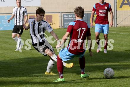 Fussball Kaerntner Liga. Bleiburg gegen Maria Saal.  Marcel Moertl  (Bleiburg),   Christoph Orasch (Maria Saal). Bleiburg 6.5.2023.
Foto: Kuess


---
pressefotos, pressefotografie, kuess, qs, qspictures, sport, bild, bilder, bilddatenbank