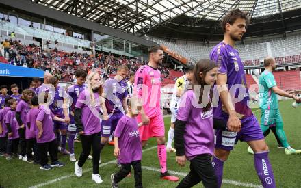 Fussball Bundesliga. SK Austria Klagenfurt gegen LASK.  Thorsten Mahrer, Philipp Menzel (Klagenfurt). Klagenfurt, am 7.5.2023.
Foto: Kuess
---
pressefotos, pressefotografie, kuess, qs, qspictures, sport, bild, bilder, bilddatenbank