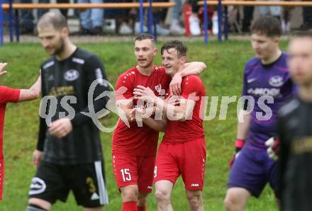 Fussball Kaerntner Liga. Ferlach Atus gegen St. Jakob/Ros.   Torjubel Martin Posratschnig, Hannes Marcel Schwarz (Ferlach). Klagenfurt, 13.5.2023.
Foto: Kuess


---
pressefotos, pressefotografie, kuess, qs, qspictures, sport, bild, bilder, bilddatenbank