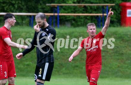 Fussball Kaerntner Liga. Ferlach Atus gegen St. Jakob/Ros.  Torjubel Marjan Ogris-Martic  (Ferlach). Klagenfurt, 13.5.2023.
Foto: Kuess


---
pressefotos, pressefotografie, kuess, qs, qspictures, sport, bild, bilder, bilddatenbank