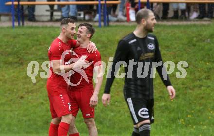 Fussball Kaerntner Liga. Ferlach Atus gegen St. Jakob/Ros.   Torjubel Martin Posratschnig, Hannes Marcel Schwarz (Ferlach). Klagenfurt, 13.5.2023.
Foto: Kuess


---
pressefotos, pressefotografie, kuess, qs, qspictures, sport, bild, bilder, bilddatenbank