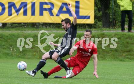 Fussball Kaerntner Liga. Ferlach Atus gegen St. Jakob/Ros.  Martin Posratschnig  (Ferlach),  Christoph Omann (St. Jakob). Klagenfurt, 13.5.2023.
Foto: Kuess


---
pressefotos, pressefotografie, kuess, qs, qspictures, sport, bild, bilder, bilddatenbank