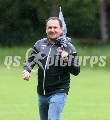 Fussball Kaerntner Liga. Ferlach Atus gegen St. Jakob/Ros.  Trainer Alexander Suppantschitsch  (St. Jakob). Klagenfurt, 13.5.2023.
Foto: Kuess


---
pressefotos, pressefotografie, kuess, qs, qspictures, sport, bild, bilder, bilddatenbank