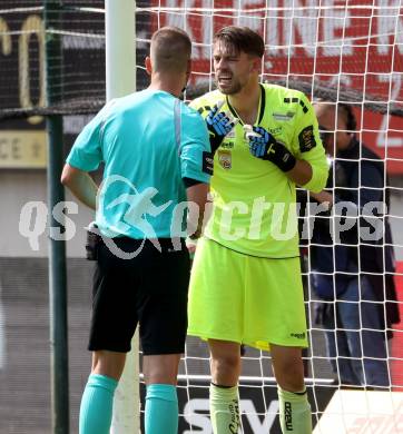 Fussball Bundesliga. SK Austria Klagenfurt gegen FK Austria Wien.   Phillip Menzel, Schiedsrichter Christopher Jaeger (Klagenfurt). Klagenfurt, am 21.5.2023.
Foto: Kuess
---
pressefotos, pressefotografie, kuess, qs, qspictures, sport, bild, bilder, bilddatenbank