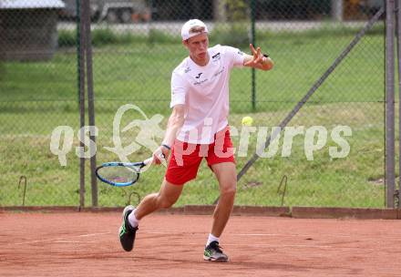 Tennis 2. Bundesliga. Strassburg gegen Union Klagenfurt.   Niklas Gruenefeldt. . Strassburg, am 20.5.2023.
Foto: Kuess



---
pressefotos, pressefotografie, kuess, qs, qspictures, sport, bild, bilder, bilddatenbank