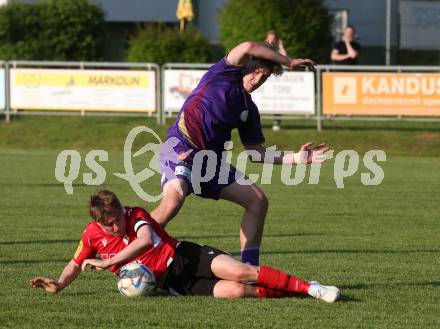 Fussball Kaerntner Liga. SK Austria Klagenfurt gegen Spittal.  Moritz Berg (Austria Klagenfurt),  Ralph Roman Scheer (Spittal). Brueckl, am 27.5.2023.
Foto: Kuess



---
pressefotos, pressefotografie, kuess, qs, qspictures, sport, bild, bilder, bilddatenbank