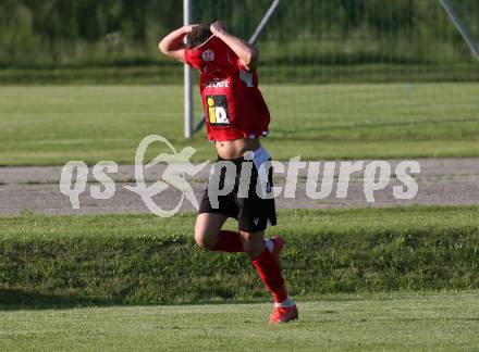 Fussball Kaerntner Liga. SK Austria Klagenfurt gegen Spittal.  Torjubel Sinan Samardzic (Spittal). Brueckl, am 27.5.2023.
Foto: Kuess



---
pressefotos, pressefotografie, kuess, qs, qspictures, sport, bild, bilder, bilddatenbank