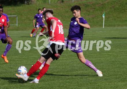 Fussball Kaerntner Liga. SK Austria Klagenfurt gegen Spittal.  Alexander Fuchs (Austria Klagenfurt),  Adrian Steurer (Spittal). Brueckl, am 27.5.2023.
Foto: Kuess



---
pressefotos, pressefotografie, kuess, qs, qspictures, sport, bild, bilder, bilddatenbank