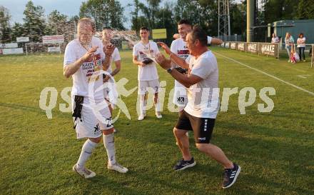 Fussball Kaerntner Liga. ASK gegen Lendorf. Meisterfeier  Danijel Micic, Co-Trainer Dieter Schmied (ASK).  KLagenfurt, am 2.6.2023.
Foto: Kuess



---
pressefotos, pressefotografie, kuess, qs, qspictures, sport, bild, bilder, bilddatenbank
