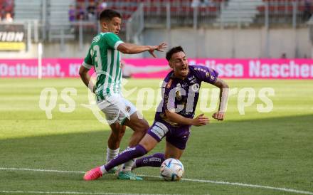 Fussball Bundesliga. SK Austria Klagenfurt gegen SK Rapid Wien. Sinan Karweina,  (Klagenfurt),   Jonas Antonius Auer  (Rapid).  Klagenfurt, am 3.6.2023.
Foto: Kuess
---
pressefotos, pressefotografie, kuess, qs, qspictures, sport, bild, bilder, bilddatenbank