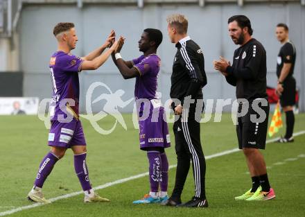 Fussball Bundesliga. SK Austria Klagenfurt gegen SK Rapid Wien.  Fabian Miesenboeck, Solomon Owusu Bonnah (Klagenfurt). Klagenfurt, am 3.6.2023.
Foto: Kuess
---
pressefotos, pressefotografie, kuess, qs, qspictures, sport, bild, bilder, bilddatenbank