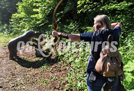 3D Bogenschiessen. Alexandra Strutz. Bad Klein kirchheim, am 9.6.2023.
Foto: Kuess


---
pressefotos, pressefotografie, kuess, qs, qspictures, sport, bild, bilder, bilddatenbank