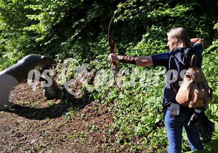 3D Bogenschiessen. Alexandra Strutz. Bad Klein kirchheim, am 9.6.2023.
Foto: Kuess




---
pressefotos, pressefotografie, kuess, qs, qspictures, sport, bild, bilder, bilddatenbank