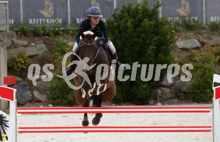 Reiten. Oesterreichische Staatsmeisterschaft.   Calabroa Valentina Ylenia auf Lordarco CC. Margarethen im Lavanttal. Reiterhof Stueckler, am 24.6.2023.
Foto: Kuess



---
pressefotos, pressefotografie, kuess, qs, qspictures, sport, bild, bilder, bilddatenbank