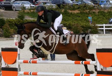 Reiten. Oesterreichische Staatsmeisterschaft.  Theresa Pachler auf Smart Chick Napoleon . Margarethen im Lavanttal. Reiterhof Stueckler, am 24.6.2023.
Foto: Kuess



---
pressefotos, pressefotografie, kuess, qs, qspictures, sport, bild, bilder, bilddatenbank