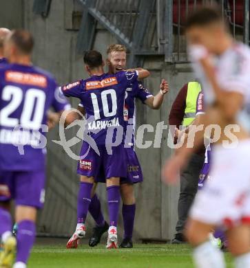Fussball Bundesliga. SK Austria Klagenfurt gegen WAC.   Torjubel Christopher CVetko, Sinan Karweina (Klagenfurt).  Klagenfurt, am 9.8.2023.
Foto: Kuess
---
pressefotos, pressefotografie, kuess, qs, qspictures, sport, bild, bilder, bilddatenbank