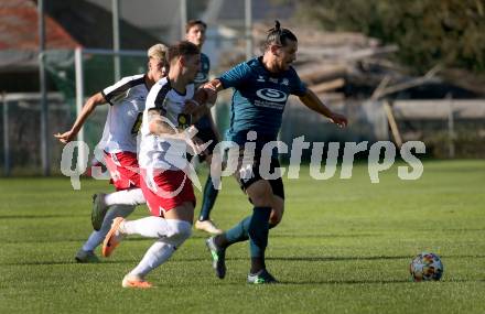Fussball Kaerntner Liga. Kraig gegen Spittal.   Florian Philipp Wieser (Kraig),   Tom Zurga (Spittal). Kraig, am 9.9.2023.
Foto: Kuess
---
pressefotos, pressefotografie, kuess, qs, qspictures, sport, bild, bilder, bilddatenbank