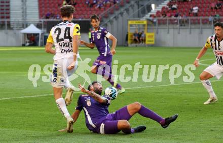 Fussball Bundesliga. SK Austria Klagenfurt gegen LASK.  Kosmas Gkezos, (Klagenfurt),  Elias Havel    (LASK).  Klagenfurt, am 16.9.2023.
Foto: Kuess
---
pressefotos, pressefotografie, kuess, qs, qspictures, sport, bild, bilder, bilddatenbank
