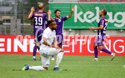 Fussball Bundesliga. SK Austria Klagenfurt gegen SC Austria Lustenau.  Torjubel Jonas Arweiler, Simon Straudi, Rico Benatelli  (Klagenfurt).  Klagenfurt, am 23.9.2023.
Foto: Kuess
---
pressefotos, pressefotografie, kuess, qs, qspictures, sport, bild, bilder, bilddatenbank