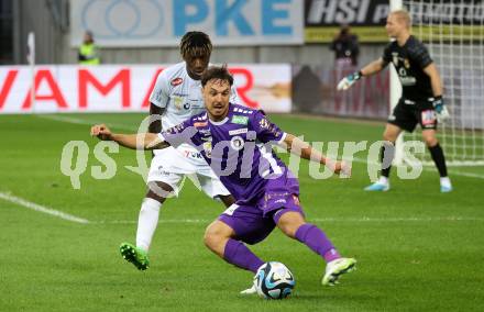 Fussball Bundesliga. SK Austria Klagenfurt gegen SC Austria Lustenau.  Simon Straudi,   (Klagenfurt),  Baila Diallo   (Lustenau).  Klagenfurt, am 23.9.2023.
Foto: Kuess
---
pressefotos, pressefotografie, kuess, qs, qspictures, sport, bild, bilder, bilddatenbank