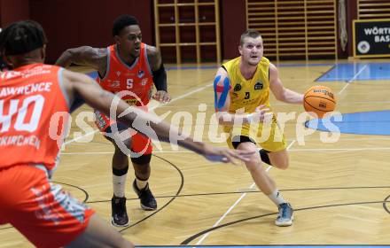 Basketball  2023/2024. Basketball Austria Cup.  Woerthersee Piraten gegen Traiskirchen Lions.  Jernej Andolsek Heine (Piraten), Davon Clare (Traiskirchen). Klagenfurt, am 28.10.2023.
Foto: Kuess
www.qspictures.net
---
pressefotos, pressefotografie, kuess, qs, qspictures, sport, bild, bilder, bilddatenbank