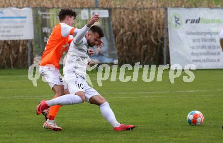 Fussball. Kaerntner Liga. Koettmannsdorf gegen Donau.   Adis Ajkic (Koettmanndorf),  Luca Thaler (Donau). Koettmannsdorf, 29.10.2023.
Foto: Kuess
www.qspictures.net
---
pressefotos, pressefotografie, kuess, qs, qspictures, sport, bild, bilder, bilddatenbank