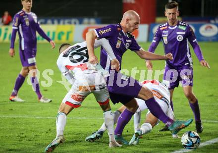 Fussball Bundesliga. WAC gegen SK Austria Klagenfurt.   Adis Jasic, (WAC),  Nicolas Wimmer   (Klagenfurt).  Wolfsberg, am 4.11.2023.
Foto: Kuess
www.qspictures.net
---
pressefotos, pressefotografie, kuess, qs, qspictures, sport, bild, bilder, bilddatenbank