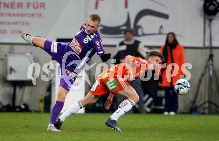Fussball Bundesliga. SK Austria Klagenfurt gegen TSV Egger Glas Hartberg. Florian Jaritz,   (Klagenfurt),   Paul Komposch (Hartberg).  Klagenfurt, am 4.12.2023.
Foto: Kuess
---
pressefotos, pressefotografie, kuess, qs, qspictures, sport, bild, bilder, bilddatenbank