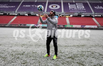 Fussball Bundesliga. SK Austria Klagenfurt gegen Hartberg. Absage. Sandro Zakany (SK Austria KLagenfurt). Klagenfurt, am 2.12.2023.
Foto: Kuess
www.qspictures.net
---
pressefotos, pressefotografie, kuess, qs, qspictures, sport, bild, bilder, bilddatenbank