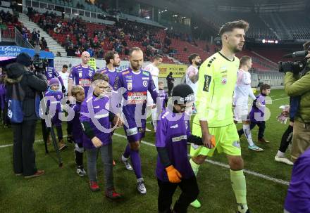 Fussball. Bundesliga. SK Austria Klagenfurt gegen Austria Wien.   Phillip Menzel, Rico Benatelli  (Austria Klagenfurt). Klagenfurt, 9.122023.
Foto: Kuess
---
pressefotos, pressefotografie, kuess, qs, qspictures, sport, bild, bilder, bilddatenbank