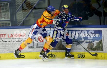 EBEL. Eishockey Bundesliga. EC VSV gegen Asiago Hockey.  Anthony Luciani,    (VSV),  Giovanni Luigi Domenico Vallati  (Asiago). Villach, am 22.12.2023
Foto: Kuess
www.qspictures.net
---
pressefotos, pressefotografie, kuess, qs, qspictures, sport, bild, bilder, bilddatenbank