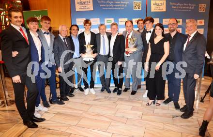 Nacht des Sports. Sportgala. Kaernten Sportler des Jahres 2023.   Thomas Partl, Marjan Smid, Julijan Smid, Marjan Velik, Arno Arthofer, Martin Micheu, Marko Loibnegger, Landeshauptmann Peter Kaiser . Velden, am 23.12.2023.
Foto: Kuess
www.qspictures.net
---
pressefotos, pressefotografie, kuess, qs, qspictures, sport, bild, bilder, bilddatenbank