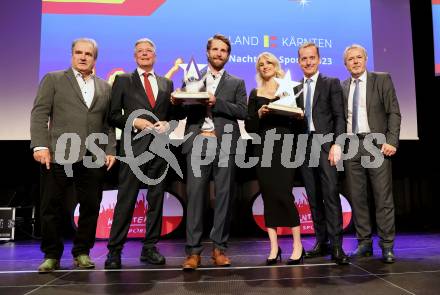 Nacht des Sports. Sportgala. Kaernten Sportler des Jahres 2023.    Dietmar Triebnig, Landeshauptmann Peter Kaiser, Marco Schwarz, Anna Gasser, Marjan Velik. Velden, am 23.12.2023.
Foto: Kuess
www.qspictures.net
---
pressefotos, pressefotografie, kuess, qs, qspictures, sport, bild, bilder, bilddatenbank