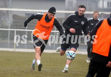 Fussball Bundesliga. Training SK Austria Klagenfurt.   Turgay Gemicibasi, Andrew Irving . Klagenfurt, am 5.1.2024.
Foto: Kuess
www.qspictures.net
---
pressefotos, pressefotografie, kuess, qs, qspictures, sport, bild, bilder, bilddatenbank