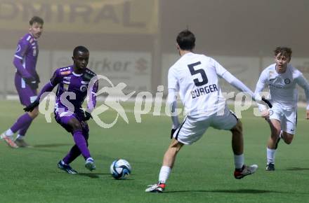 Fussball Testspiel. SK Austria Klagenfurt gegen Sturm Graz Amateure.  Solomon Bonnah (KLagenfurt). Moosburg, am 24.1.2024.
Foto: Kuess
www.qspictures.net
---
pressefotos, pressefotografie, kuess, qs, qspictures, sport, bild, bilder, bilddatenbank