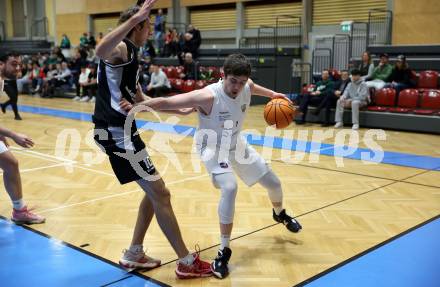 Basketball 2. Liga 2023/2024. Grunddurchgang 16. Runde.  KOS gegen RAIDERS Tirol.  Maximilian Seher  (KOS),  Thomas Pirchner  (Tirol). Klagenfurt, am 3.2.2024.
Foto: Kuess
www.qspictures.net
---
pressefotos, pressefotografie, kuess, qs, qspictures, sport, bild, bilder, bilddatenbank